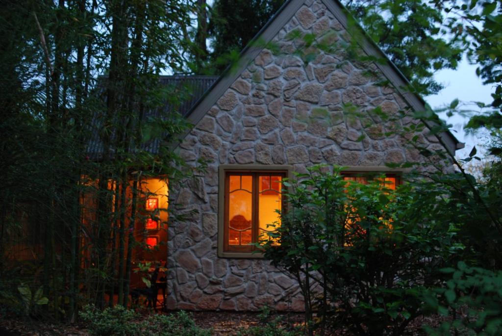 Witches Falls Cottages Mount Tamborine Exterior photo
